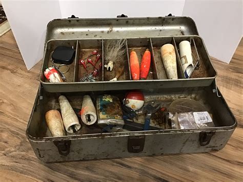 penncraft fishing tackle box metal|Antique Tackle Box .